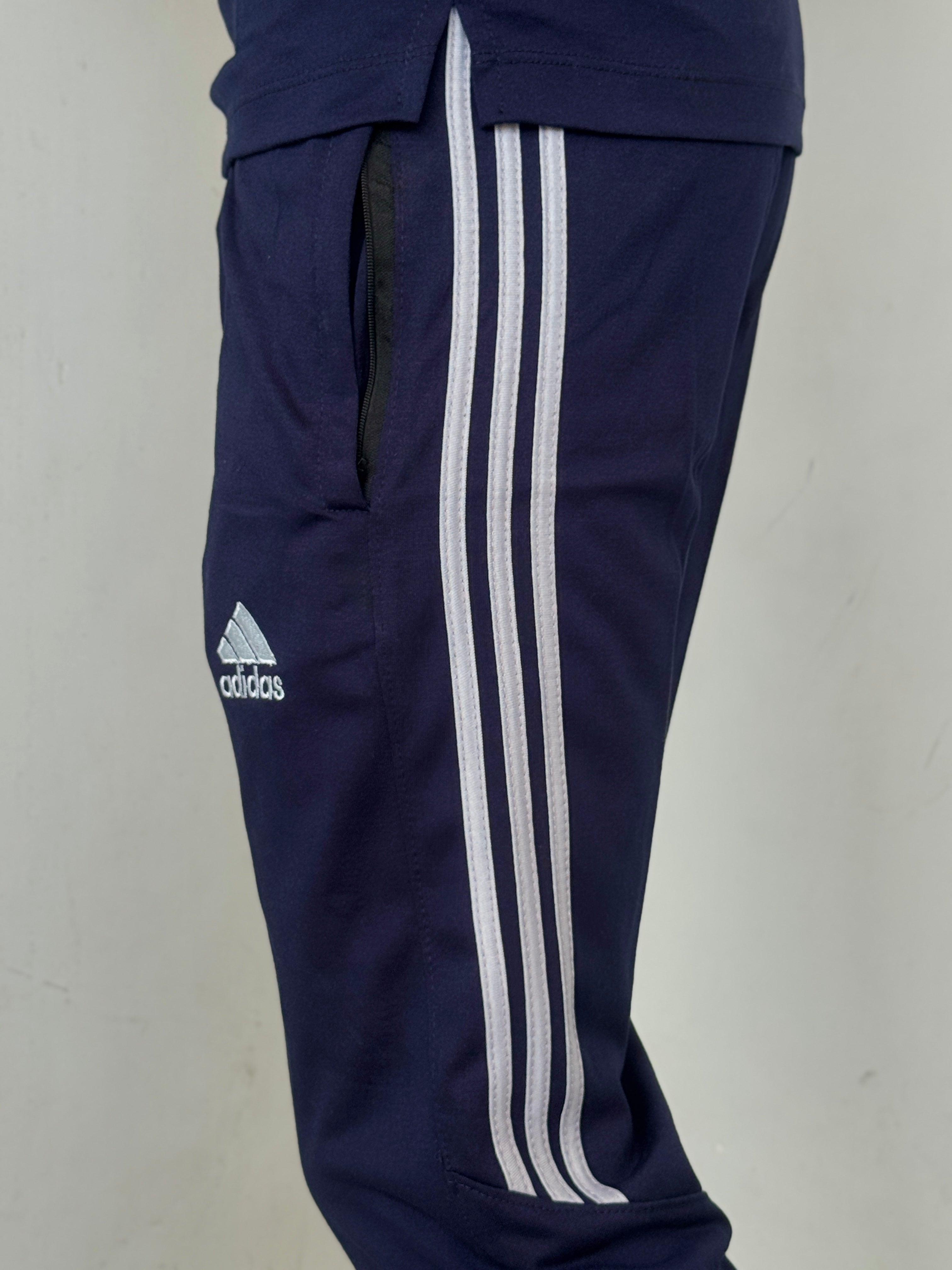 0019 Tracksuit energy:Endlessly comfortable-Navy