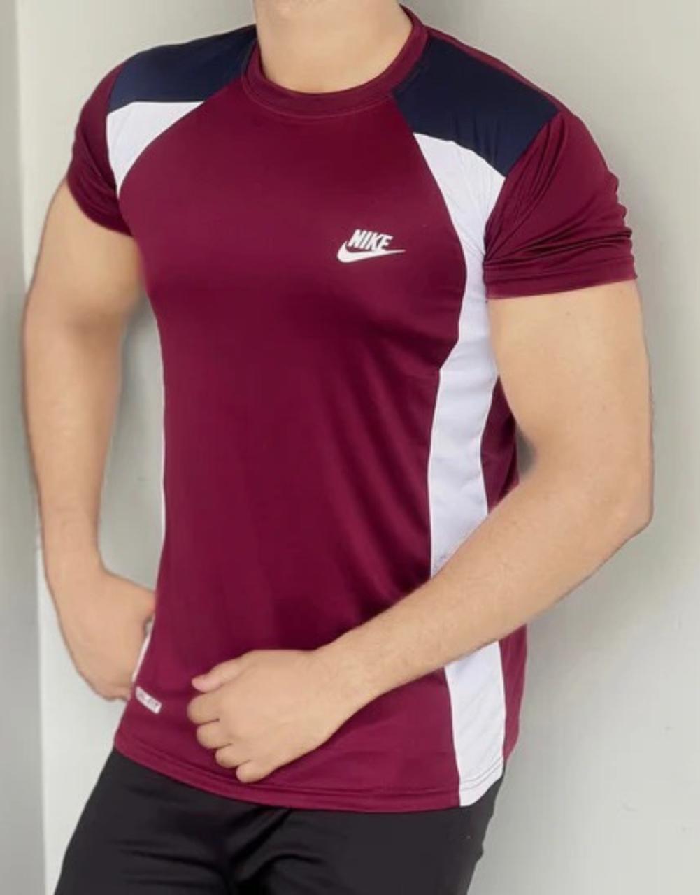 DYNA FLEX LYCRA T-SHIRT WITH COMFORTABLE AND QUICK DRYING FABRIC - MAROON