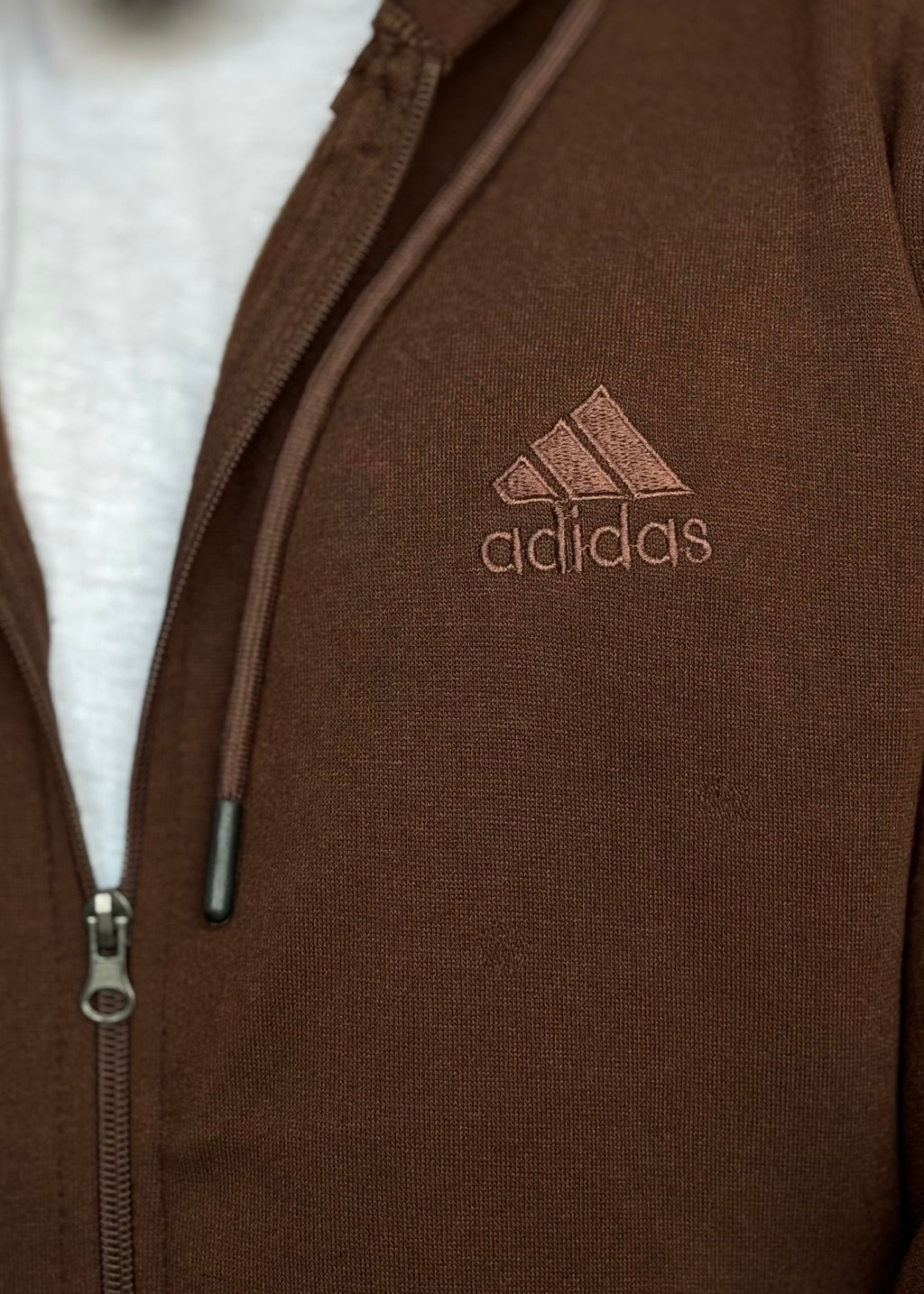 0.02 COMFORTABLE CLASSIC FLEECE HOODIE-BROWN