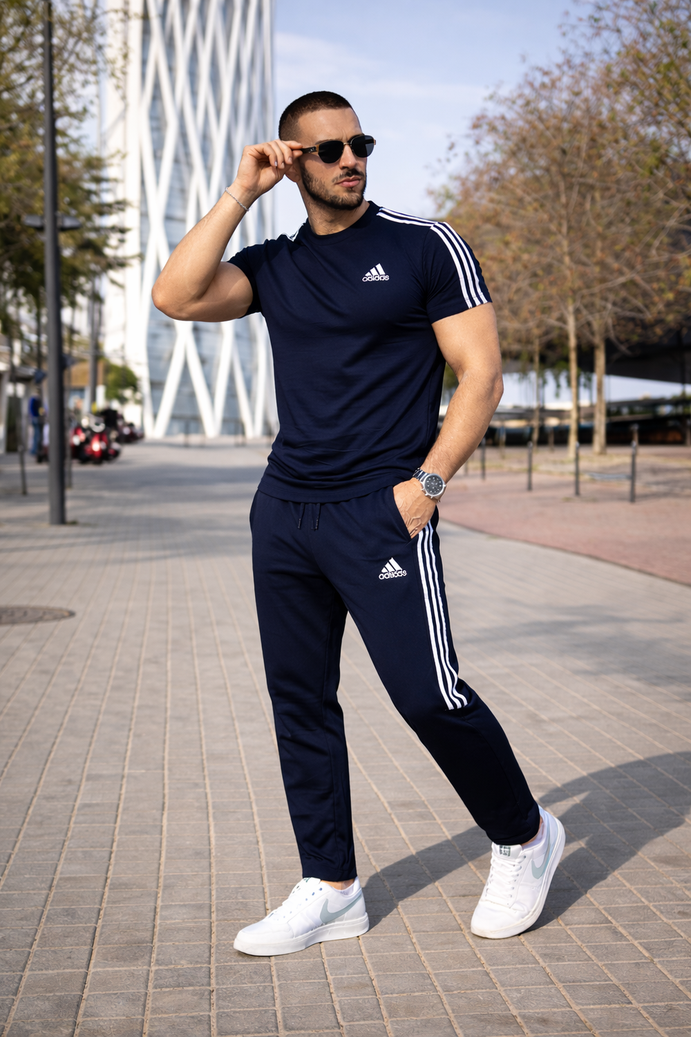 0019 Tracksuit energy:Endlessly comfortable-Navy