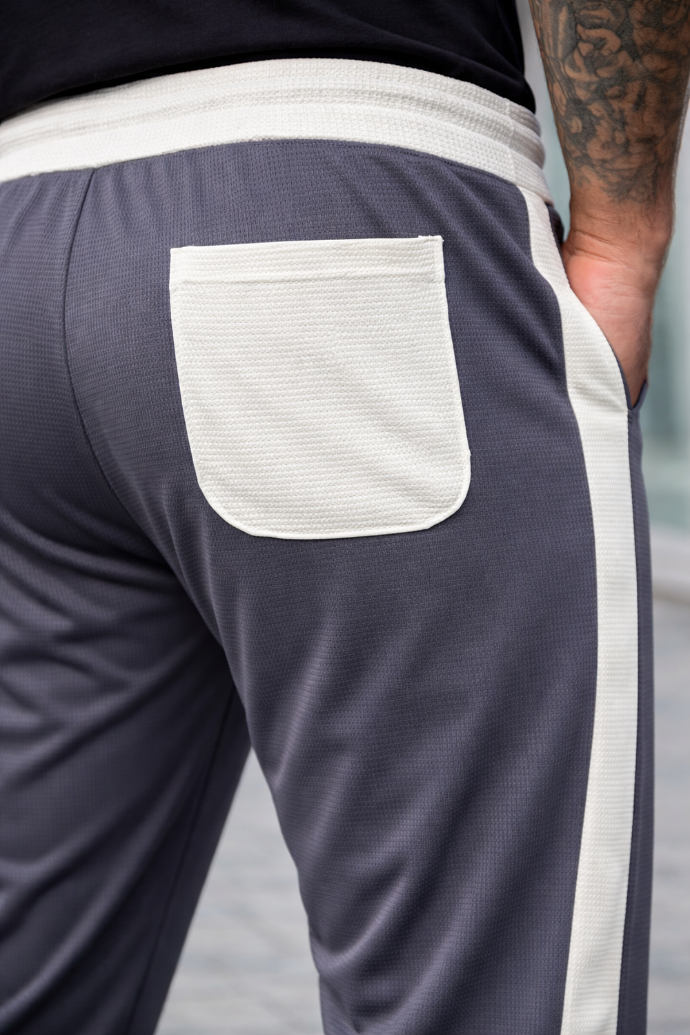 THE BRONZE FIT TROUSER-GRAY